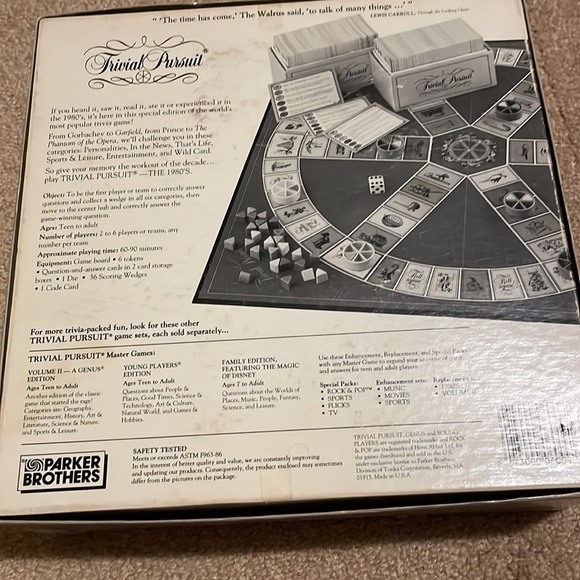 Trivial Pursuit The 1980’s Master Game - Picture 5 of 5